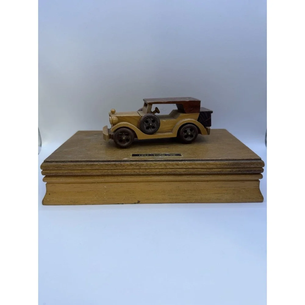 Vintage Wooden Jewelry Box with 1932‎ Ford V8 Car Figurine